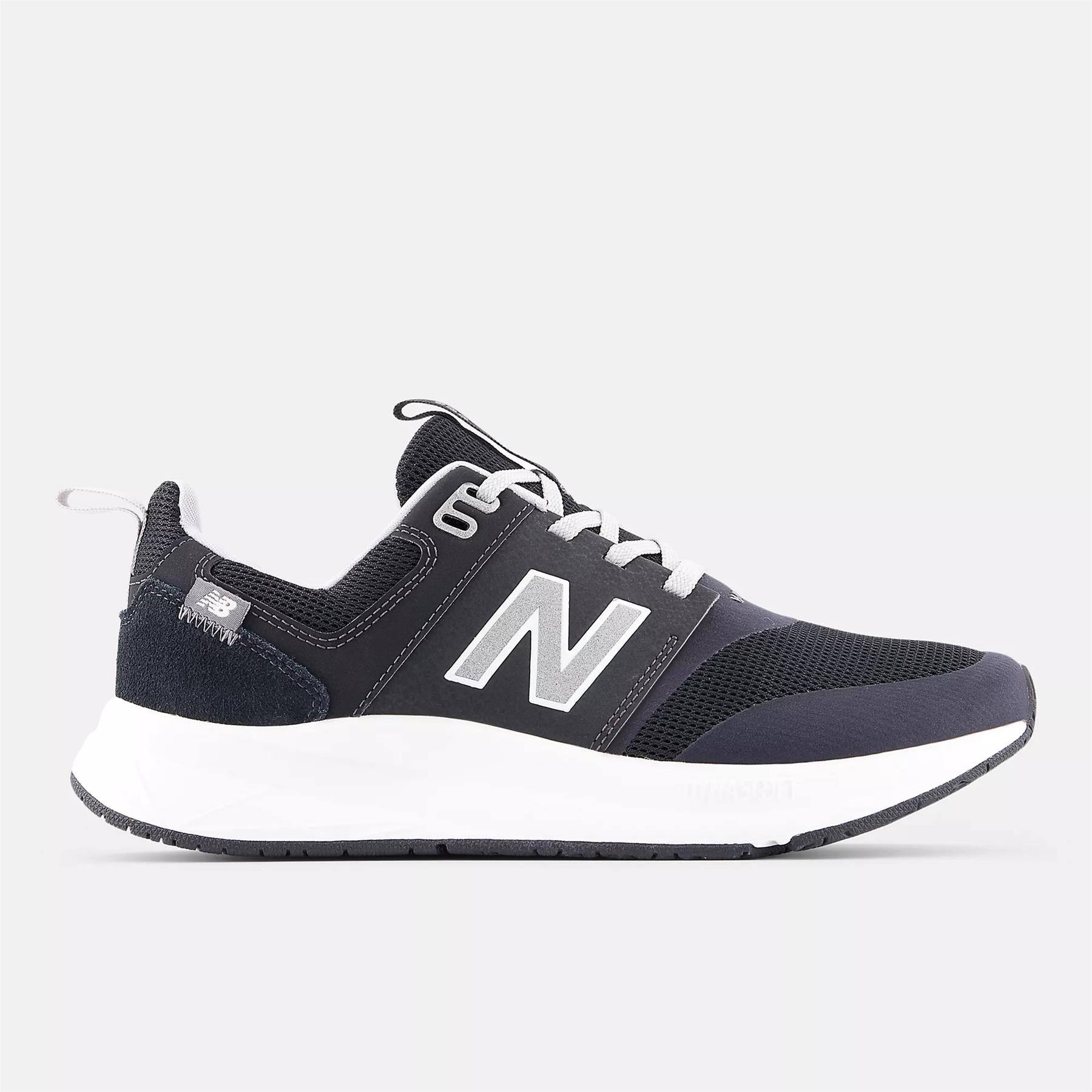 Men's Wide Fit New Balance UA900DB2 Running Sneakers