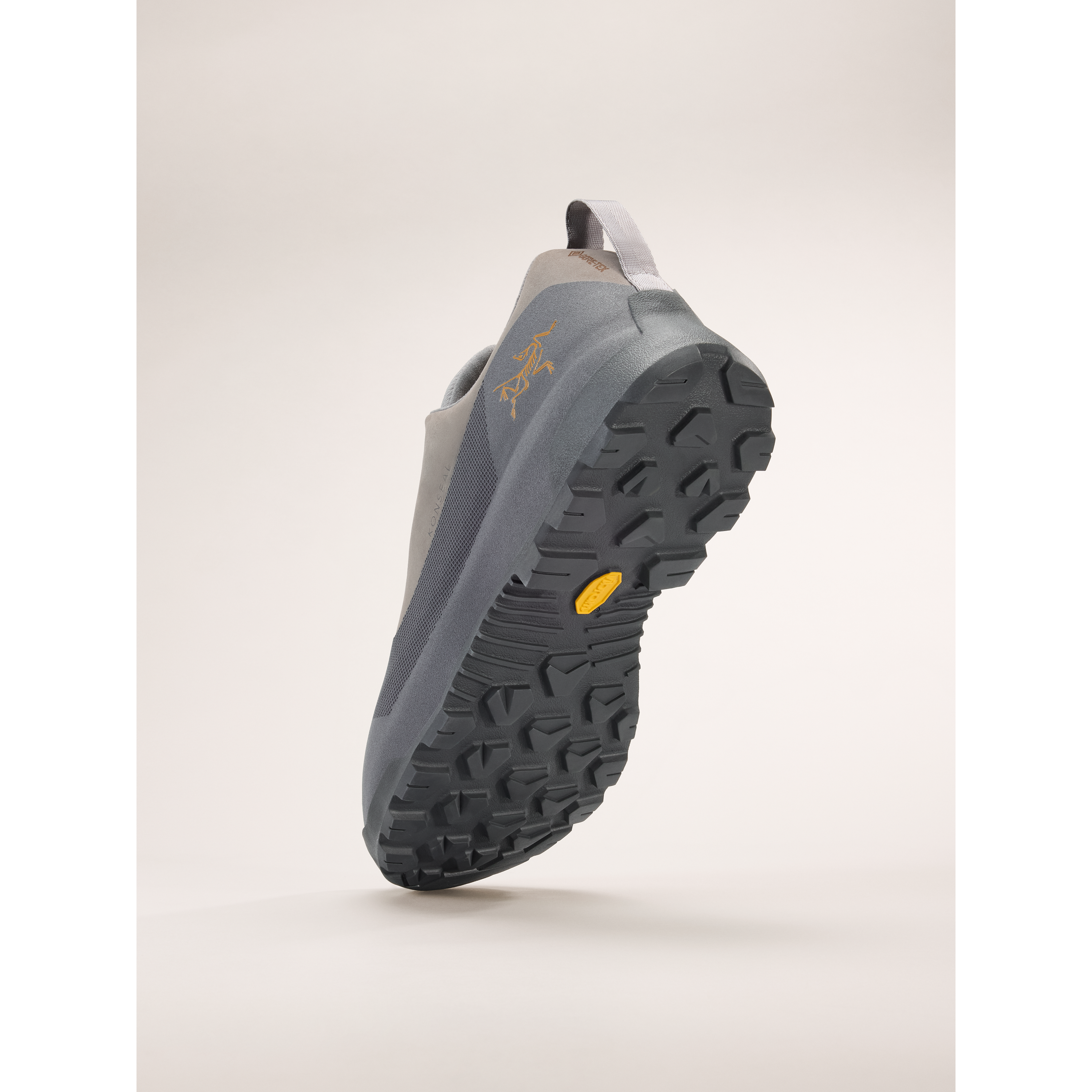 Arc'teryx Men's Konseal GTX | Void/Cloud