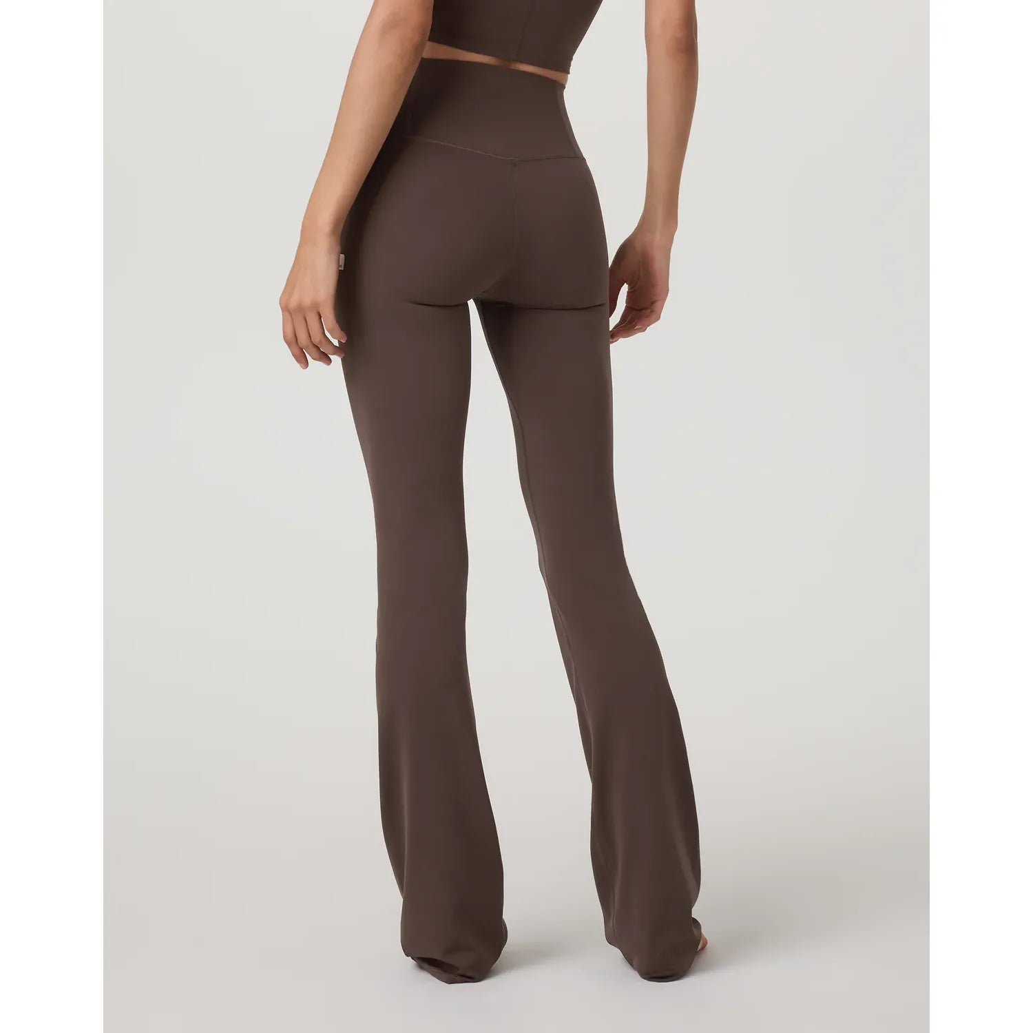 Vuori Women's AllTheFeels™ Slim Flare | Java
